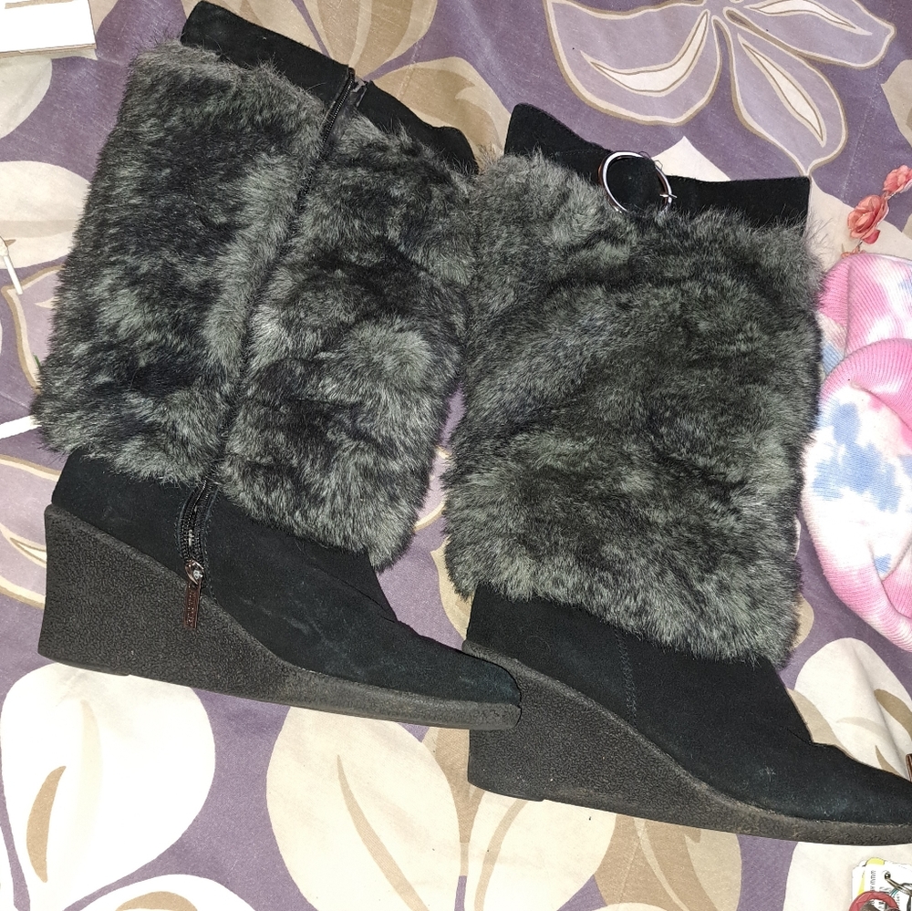 Size 7 Colin Stewart fur black wedge zip up boots
